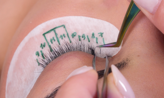 Curso online de extensiones de pestañas Volumen