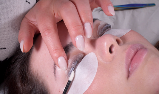 Curso online de lifting y laminado de pestañas y cejas